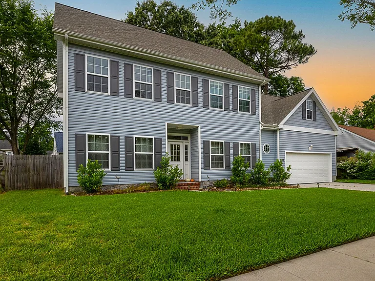 7713 Cortlandt Pl — Photo 2