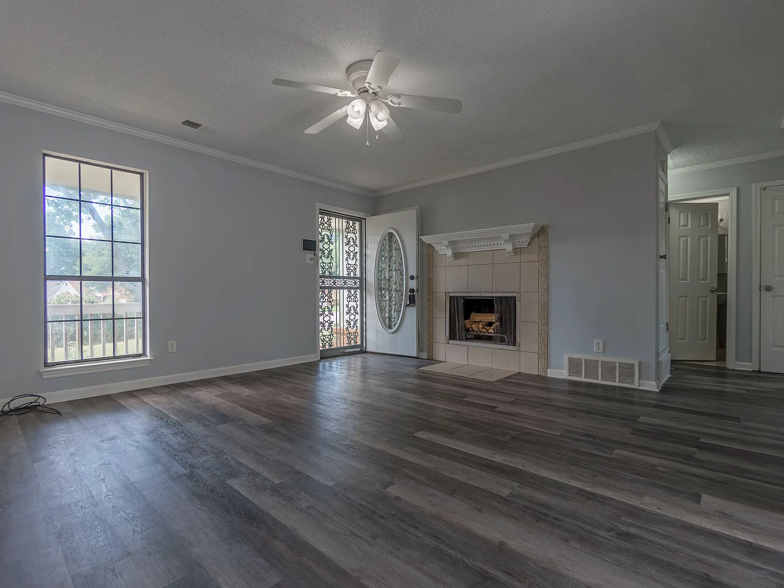 3 bed, 1155 sqft, $1,600 — Photo 4