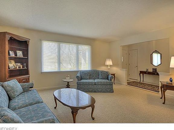 3rd image of 7837 Daniel Dr
