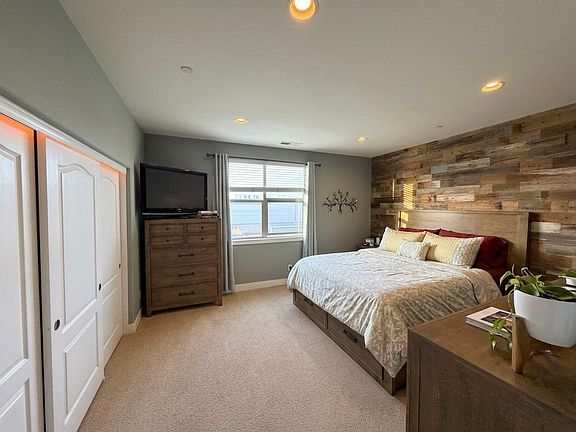 5th image of 5405 W 149th Pl Unit 13