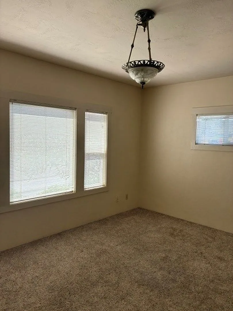 890 Central Ave — Photo 2