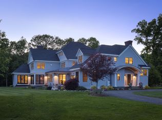 60 Oak Rd, Concord, MA 01742
