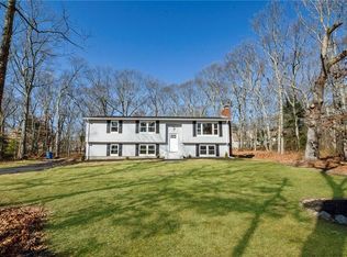 182 Estelle Dr, South Kingstown, RI 02892