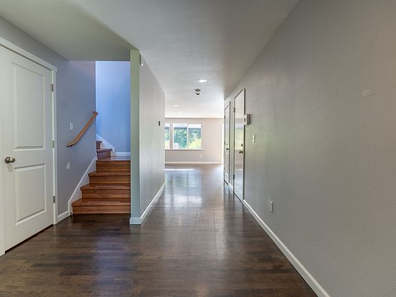 2nd image of 12835 SE 176th St