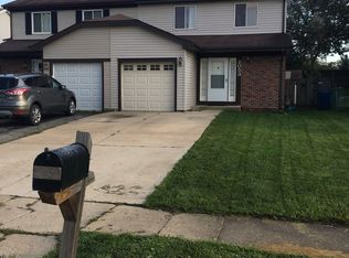 2053 Leeward Ln, Hanover Park, IL
