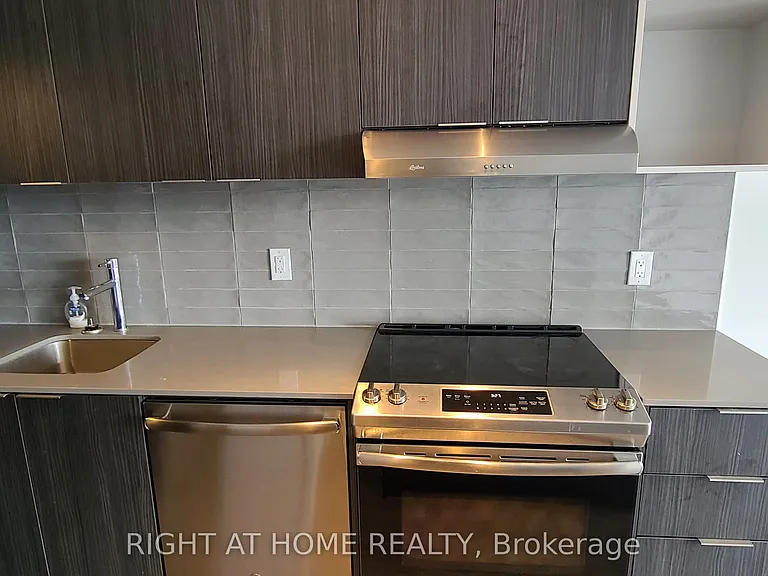2520 Eglinton Ave W #1817 — Photo 15