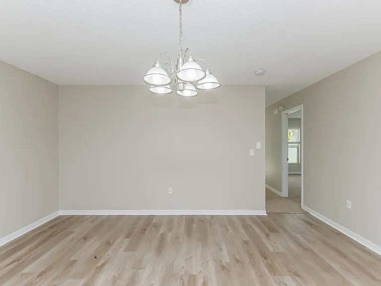 1033 S New York Ave — Photo 5