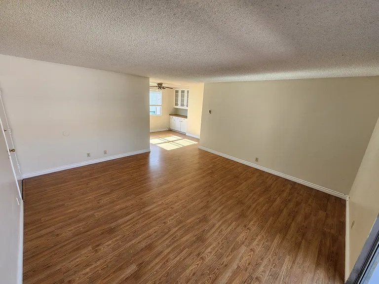 2311 Carnegie Ln #3 — Photo 2