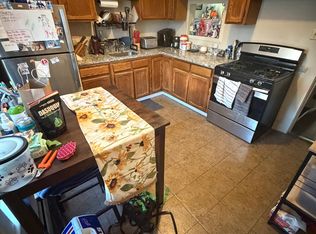 4 Bartlett St #1, Beverly, MA 01915