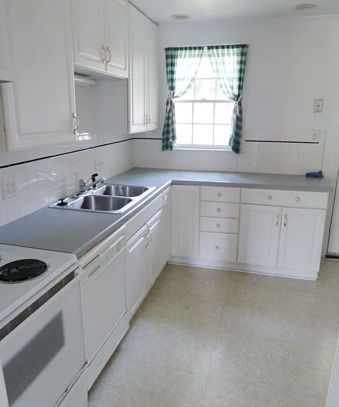 130 Barclay Rd — Photo 7