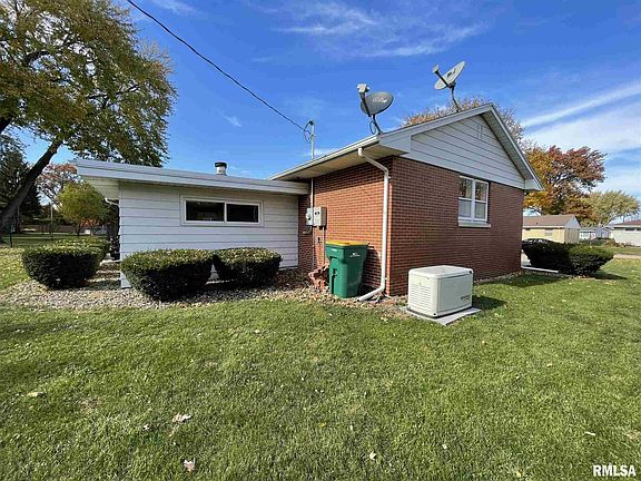 4th image of 70 Circle Dr
