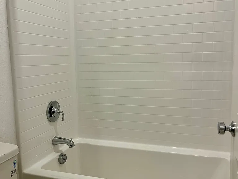 779 Edward Scholle Dr — Photo 26