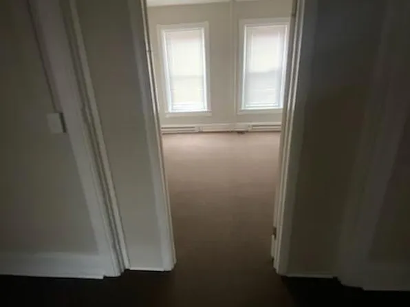 135 S 5th St APT 1, Allentown, PA 18101