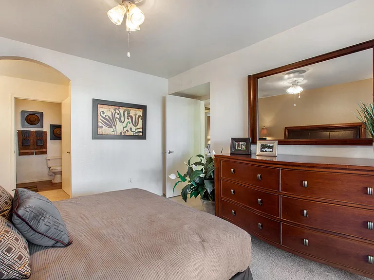 The Village at Lindsay Park Apartments — Photo 17