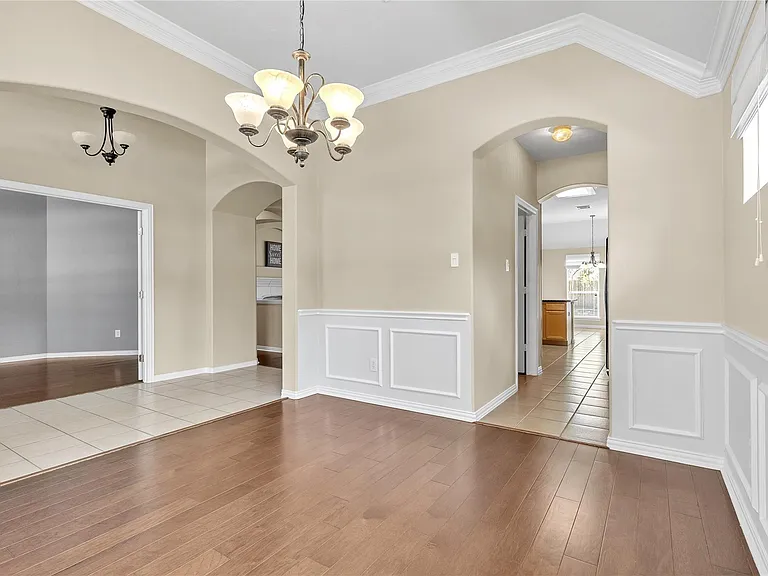 2714 Pebble Creek Dr — Photo 4