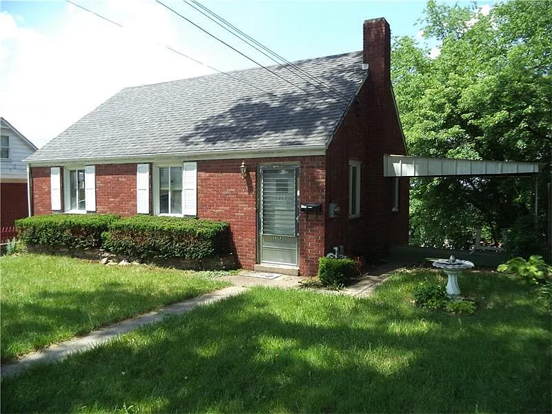 1343 Beverly Rd photo 1