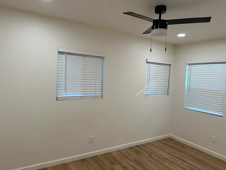 5740 Fountain Ave #5740 — Photo 7