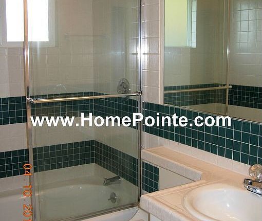 4th image of 2227 Kenworthy Way
