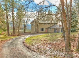 676 Vista Park Dr, Eagle Pt, OR 97524