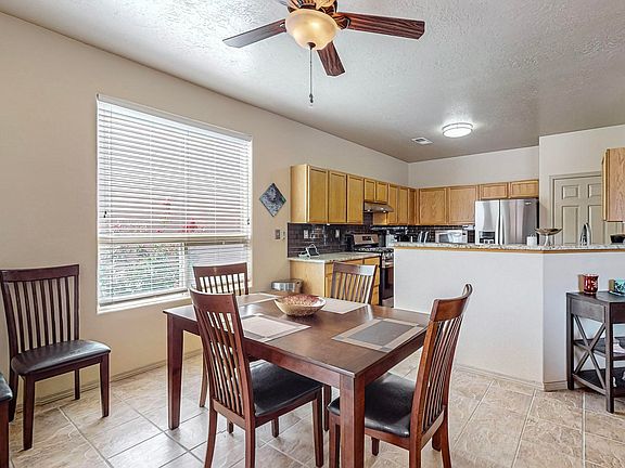 5th image of 7640 Calle Carisma NE