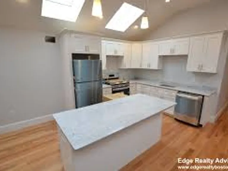 16 Murdock St #A1 — Photo 3