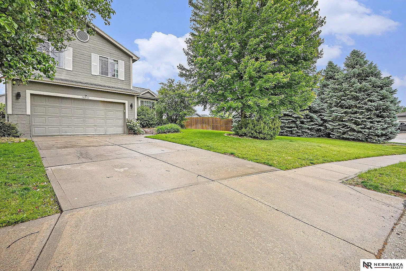 3 bed, 1905 sqft, $2,500 — Photo 3