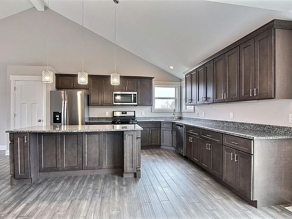 4th image of 7546 Clark Ct