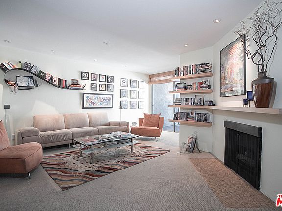 4th image of 8535 W West Knoll Dr APT 302