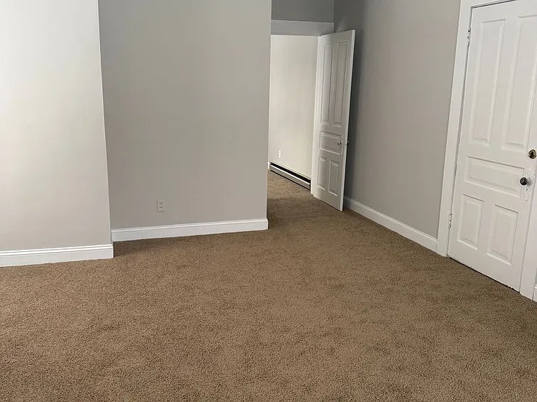 667 Chestnut St #3 — Photo 9