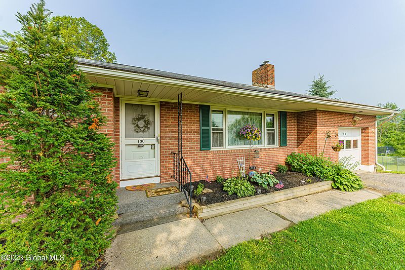 2nd image of 130 Robert Street