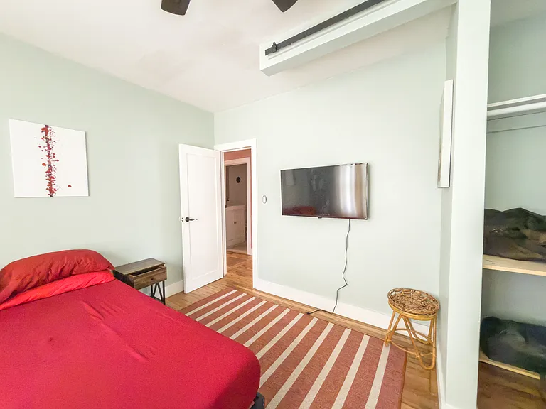 1450 Hawthorne Way — Photo 8