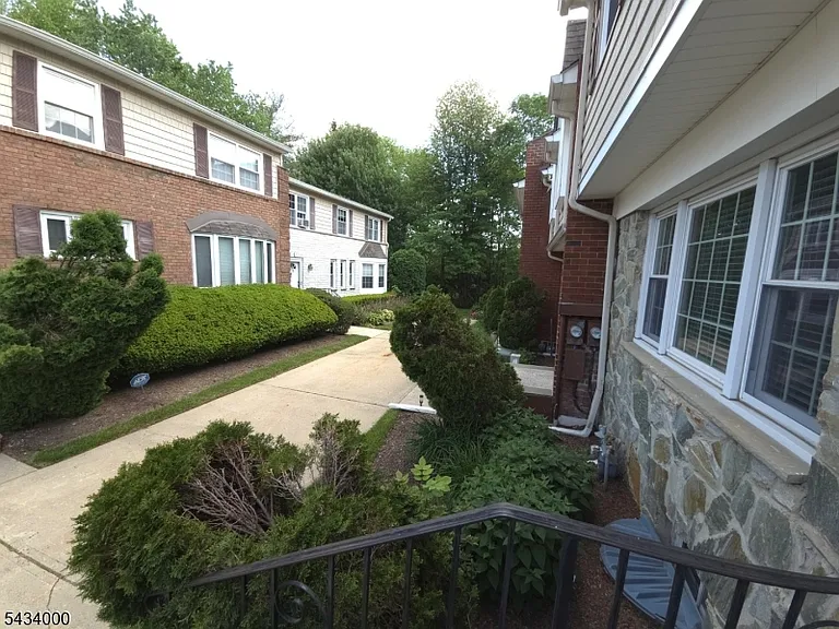 1200 Springfield Ave #1D — Photo 28