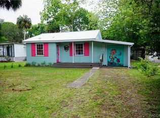 39 63rd St, Yankeetown, FL 34498