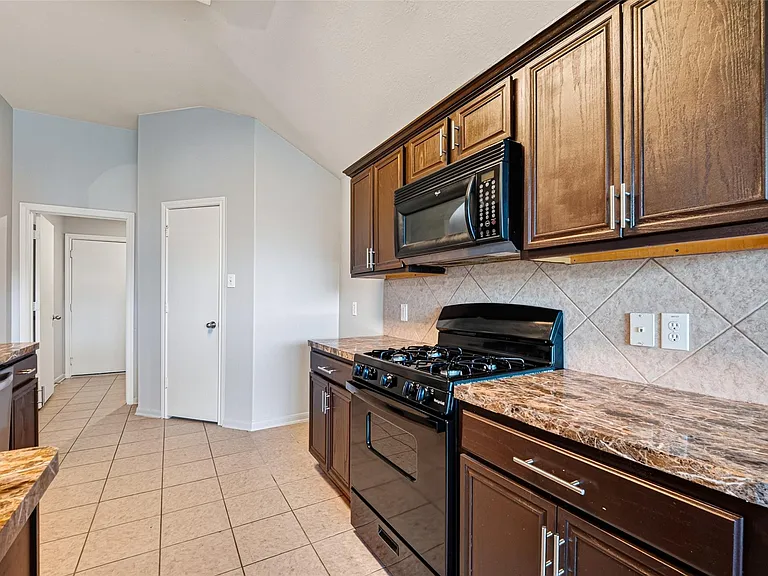 9241 Clearwood Landing Blvd — Photo 15