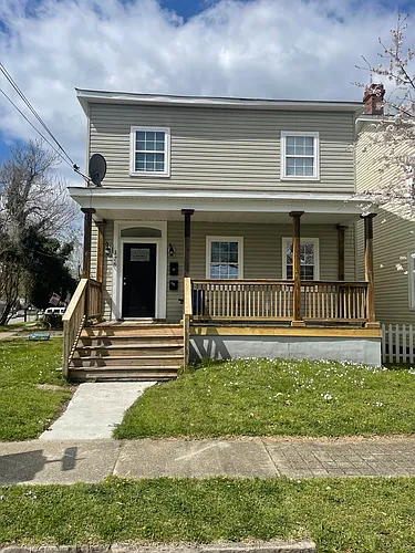 176 Williams St Photo 1