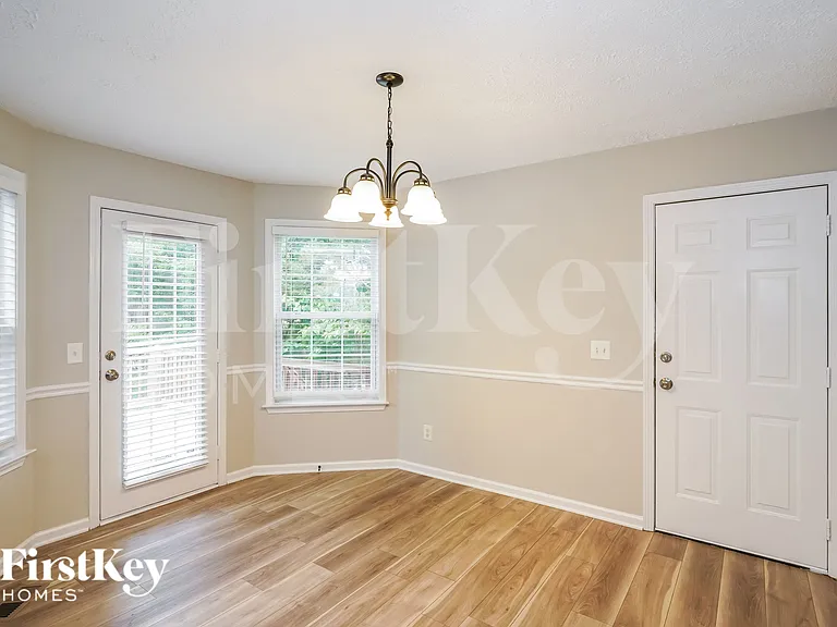 1506 Dodd Trl — Photo 5
