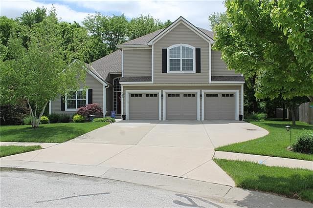 1st image of 735 White Tail Ct