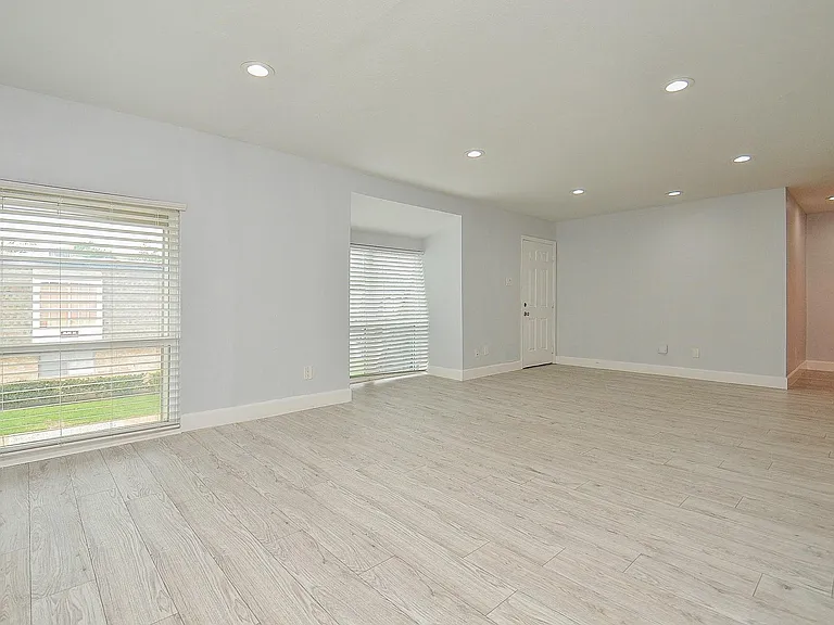 12633 Memorial Dr #174 — Photo 5