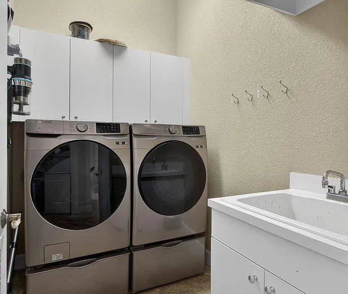 10415 Saint Germain Ct — Photo 16