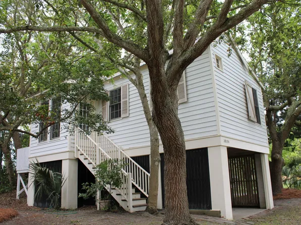 2805 Atlantic Ave, Sullivans Island, SC 29482