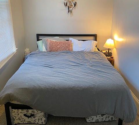 3rd image of 848 N Hermitage Ave APT 2