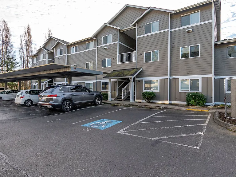 1670 SW Mulberry Pl #B303 — Photo 1