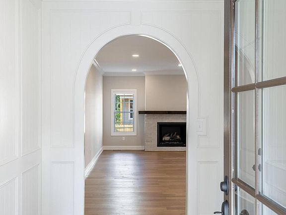 5th image of 527 Prema Dr