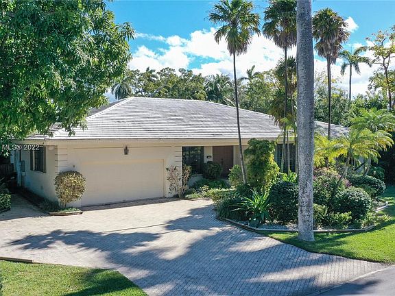 5th image of 6635A Windsor Ln