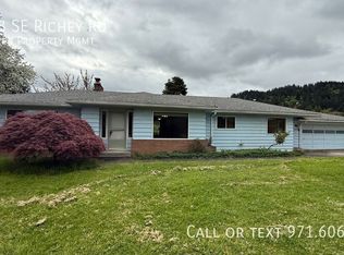 18728 SE Richey Rd, Gresham, OR 97080