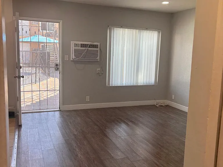 134 S Pritchard Ave #6 — Photo 4