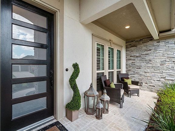 4th image of 2757 Lake Shadow Dr