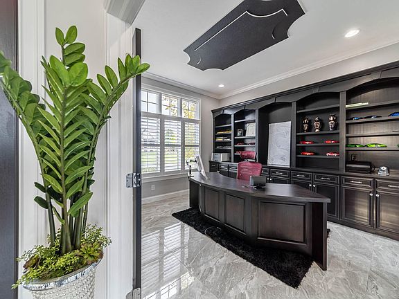3rd image of 18256 Forest Glade Dr