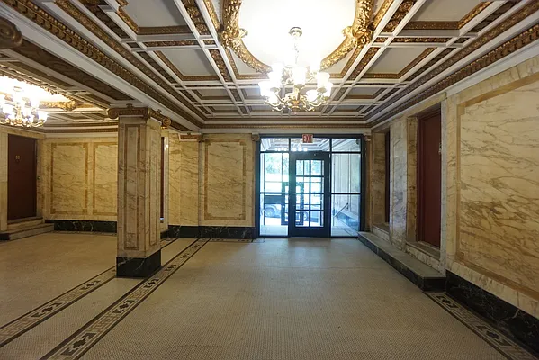 Rented by Keller Williams NYC | media 22