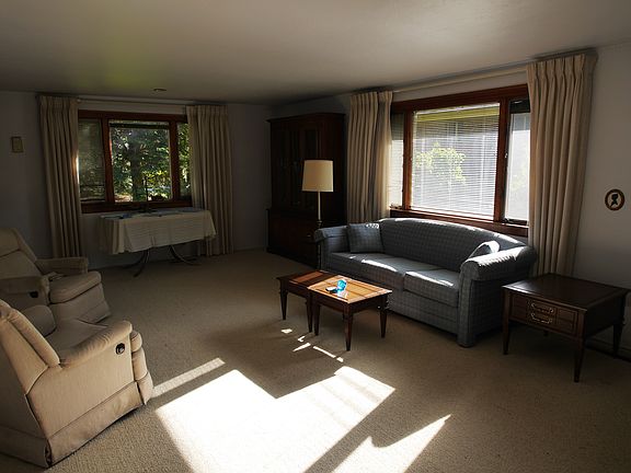 furniture arrangement pre flooring